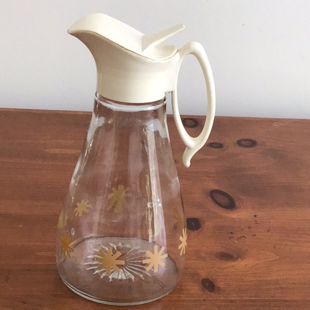 Vintage Retro Log Cabin Syrup Dispenser Collectible
